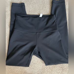 Lululemon Wunder under leggings size 6, 25” inseam high rise